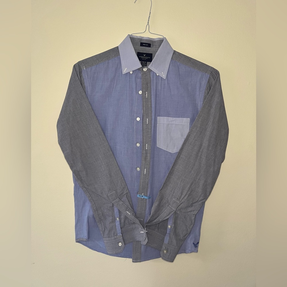 American Eagle Outfitters | Mens (XS)(TP) | Button Up  | Grey & Light Blue